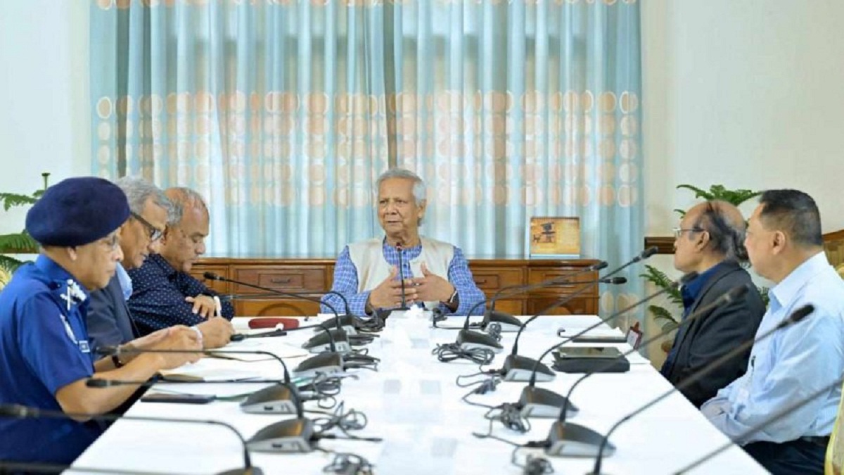 মাঠ পর্যায়ের পুলিশের কল্যাণে প্রধান উপদেষ্টার ৫ সিদ্ধান্ত